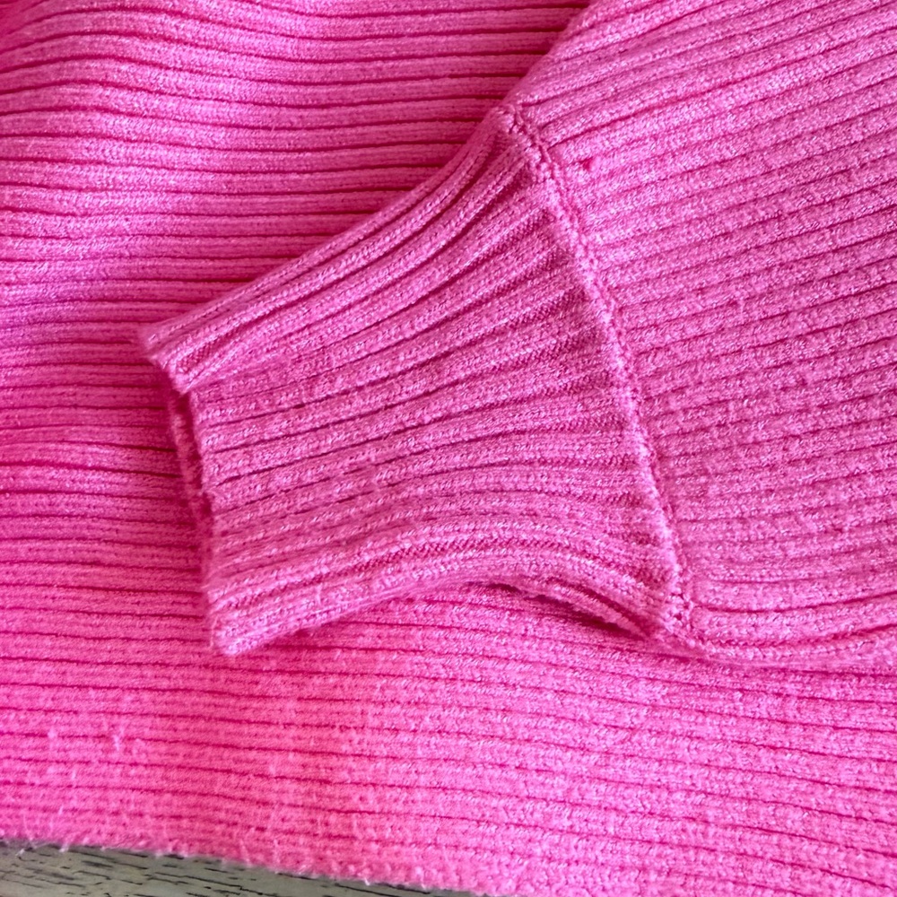 Pink Ribbed Turtleneck Sweater - Picture 3 of 4
